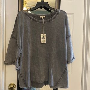 Easel boutique style oversized faded gray top size Large